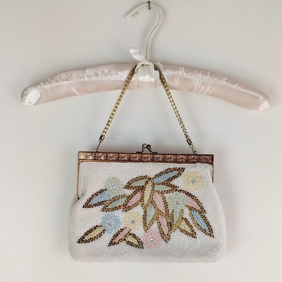 Vintage Handbags - Vintage beaded purse, white beaded purse, floral